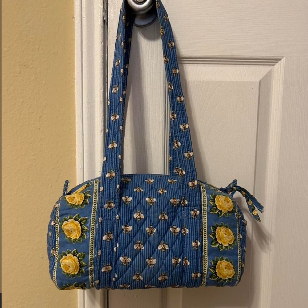 Rare Vintage Classic Vera Bradley 100 bag/mini duffel purse in Bees and Roses - Picture 2 of 8